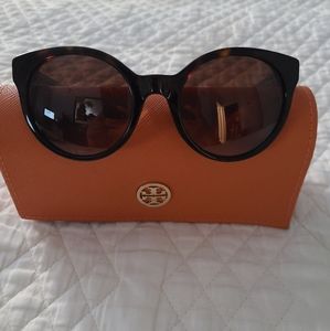 Tory Burch sunnies